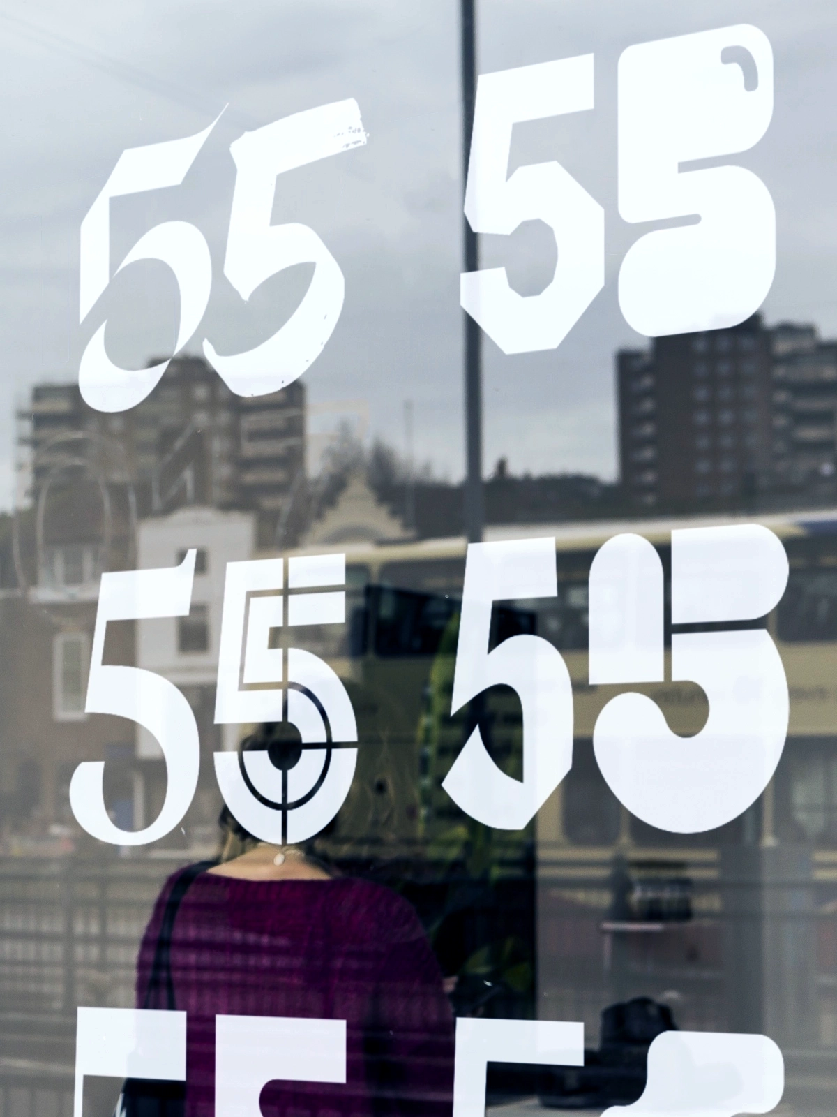 55 Screen Gallery Window